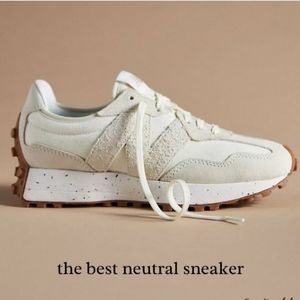 New Balance 327 Women Size 7.5